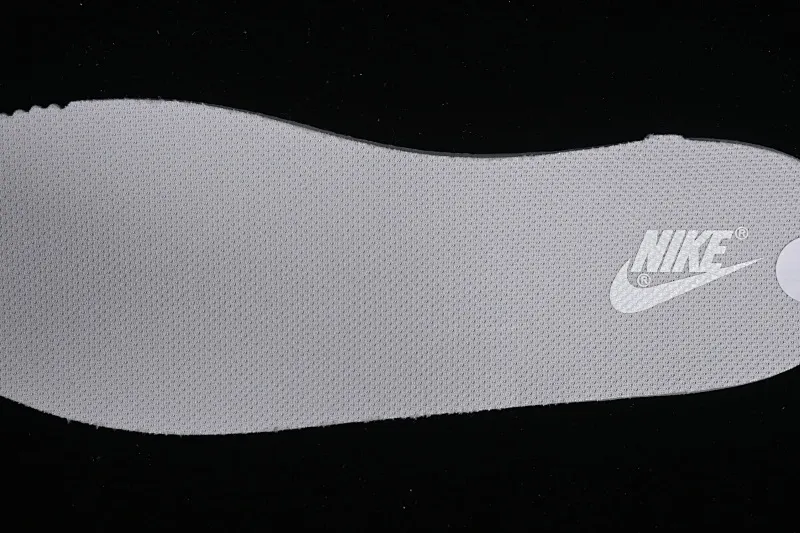 All Categories Nk SB Dunk Series Nk SB Dunk Low Low-top sneakers Nk SB Dunk Low All-white color Low-top casual sports skateboard shoes DV0831-101